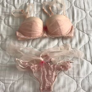 Victoria secret bra and panty set